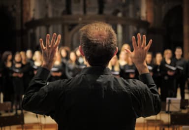 Musik und Medizin: Warum Ihre Patienten im Chor singen sollten