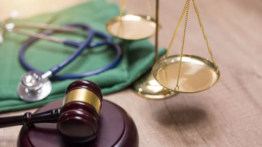 Aus welchen Gründen verliert ein Arzt die Approbation?