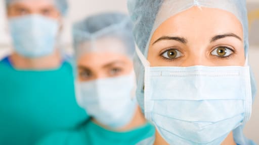 Wer haftet bei medizinisch fehlerhaften Anweisungen von Vorgesetzten?