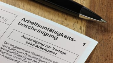 Arbeitsunfähigkeit und Entgeltfortzahlung – was zählt die ärztliche Bescheinigung (noch)?