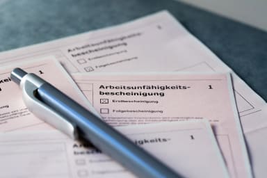 Zu hoher Krankenstand: Brauchen wir Teilkrankschreibungen?