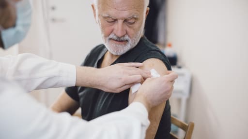 elderly receives zoster vaccine