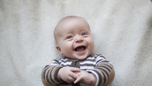 Warum Babys mit Katarakt meist linsenlos bleiben