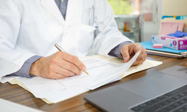 Bericht oder Gutachten? Ein Blick auf die Unterschiede