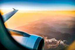 Patient im Flieger: Wann ist eine Flugreise medizinisch vertretbar?