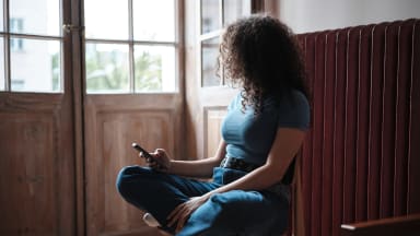 Junge Menschen sprechen immer häufiger mit KI über Probleme