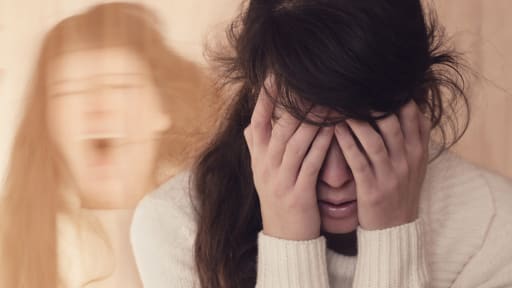 Frau mit Wahnvorstellungen