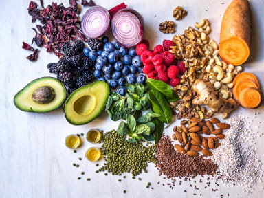 Clean Eating, Detox, Glow Food: Was bringen die aktuellen Ernährungstrends?