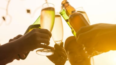 Seltene Erkrankung: Herzstillstand nach Alkohol