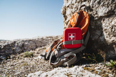 Notfallmedizin in der Wildnis: Praktische Tipps für Internisten