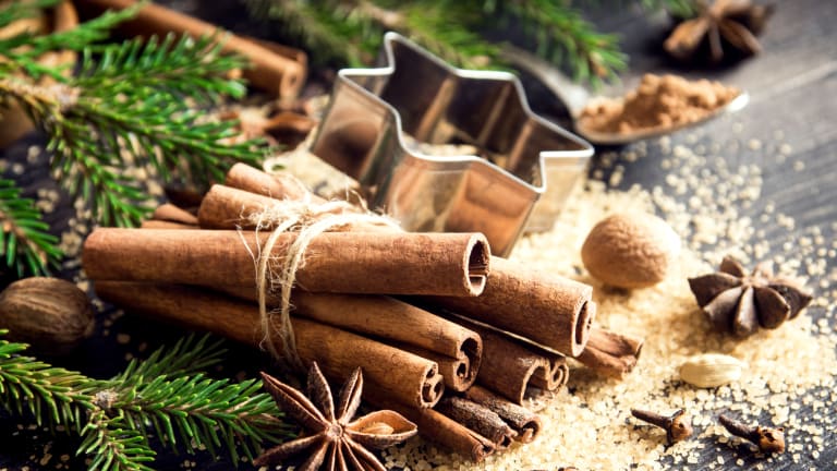 Zwischen Weihnachtsduft und Wunderpille: Wie viel Medizin steckt in Zimt?
