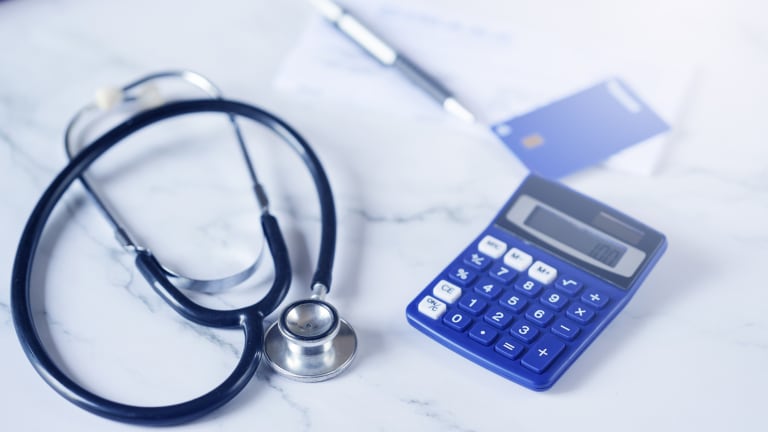 Wenn die PKV kürzt: Tragen Ärzte das Erstattungsrisiko?