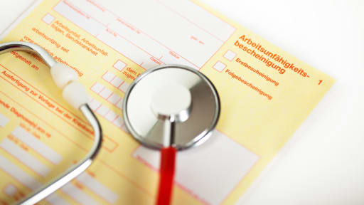Debatte um Lohnfortzahlung im Krankheitsfall