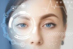 young_woman_with_iris_scanning_closeup.jpg