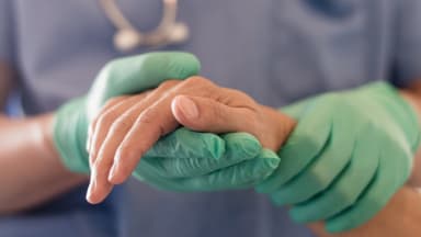 Nicht immer ist der letzte Weg friedlich: Warum Euthanasie medizinisch schlechter erforscht ist als lebensrettende Therapien