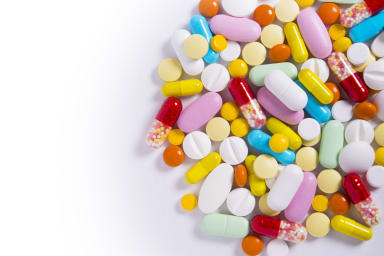Viele verschiedene Pillen und Tabletten